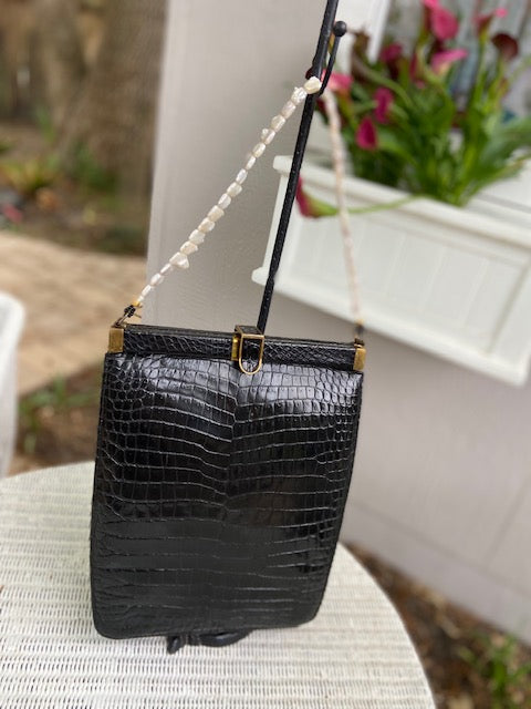 Black Gator 2