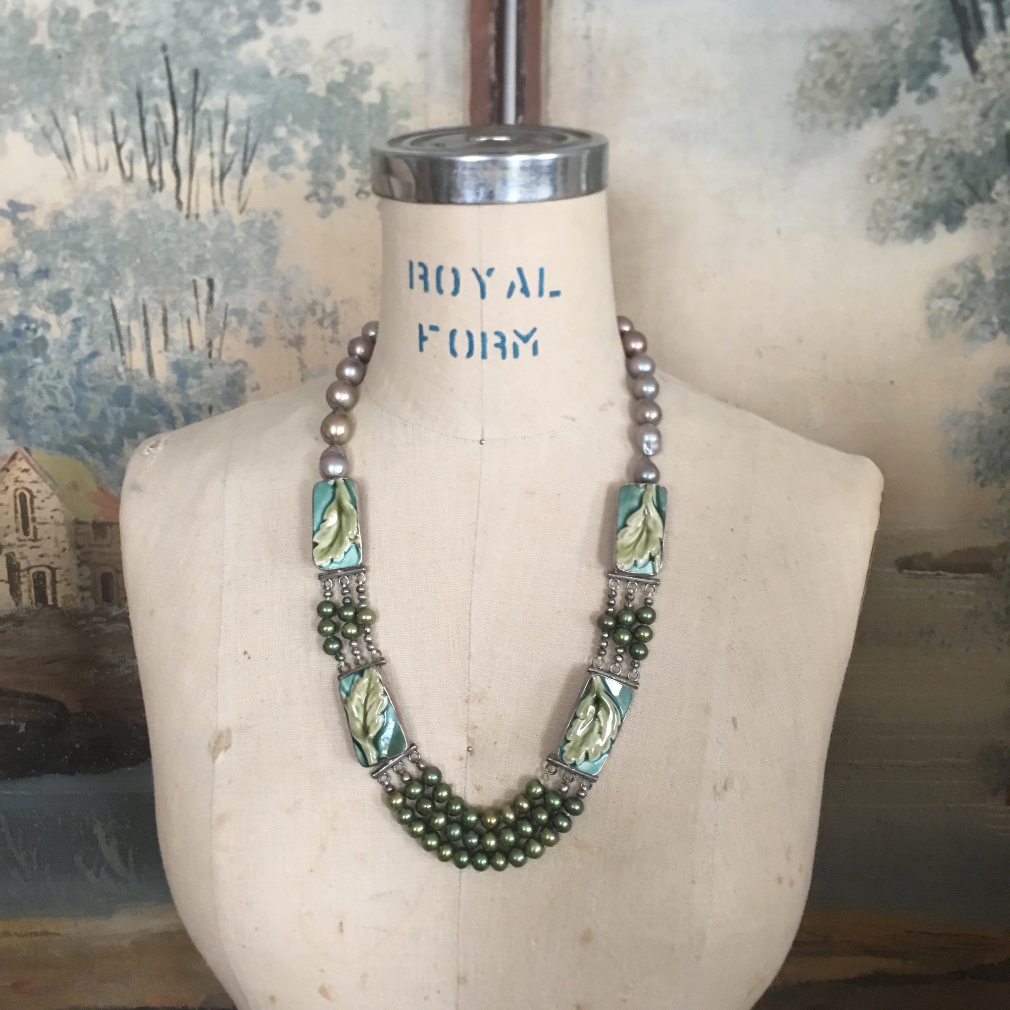 English Majolica (Green)