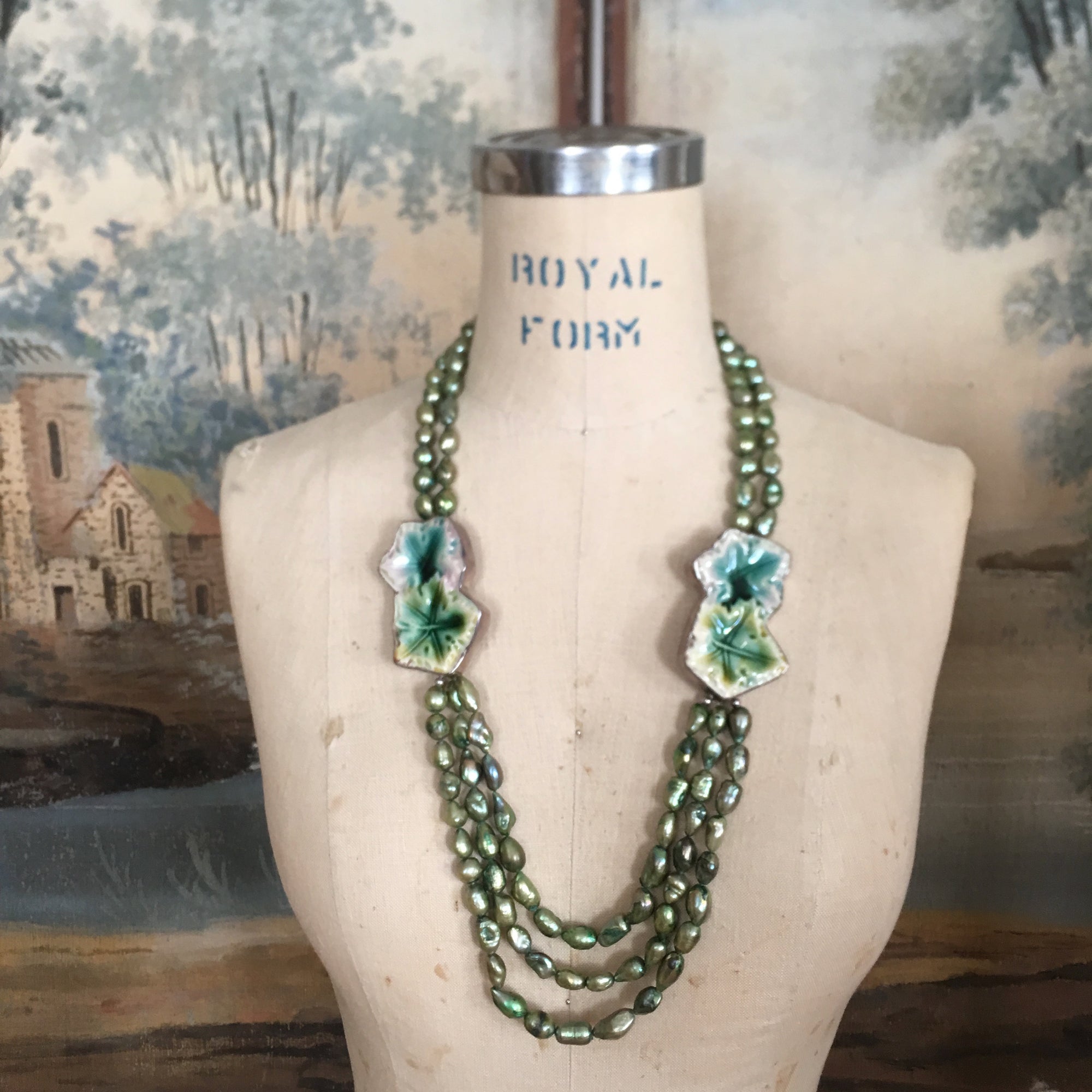 English Majolica (Green)